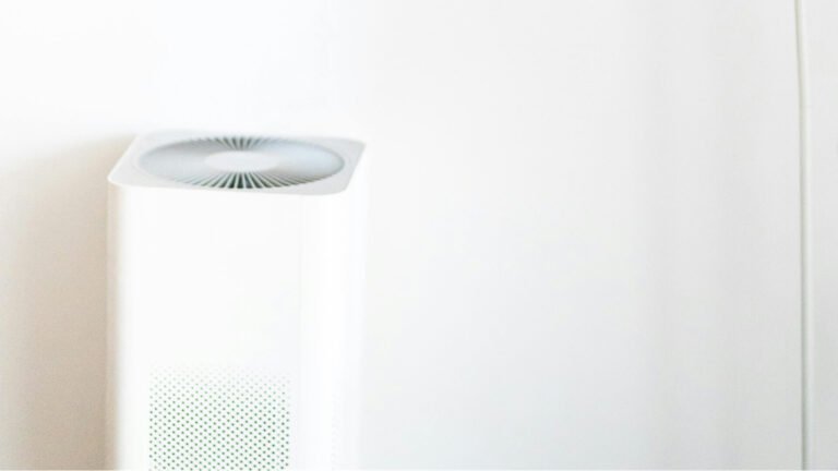 Comparative Analysis of Core Technologies for Air Purifiers HEPA Filters, Activated Carbon, Photocatalysts, and Nanocatalytic Decomposition